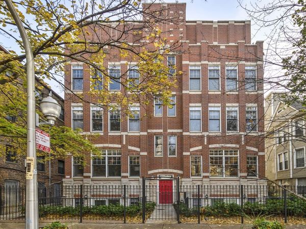 827 W BRADLEY Place, Unit 1W, Chicago, IL 60613