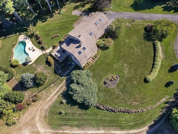 25 Dukes Brook Road, Plympton, MA 02367