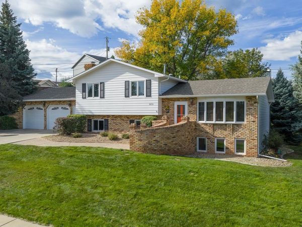 3233 Meadowbrook Drive, Rapid City, SD 57702