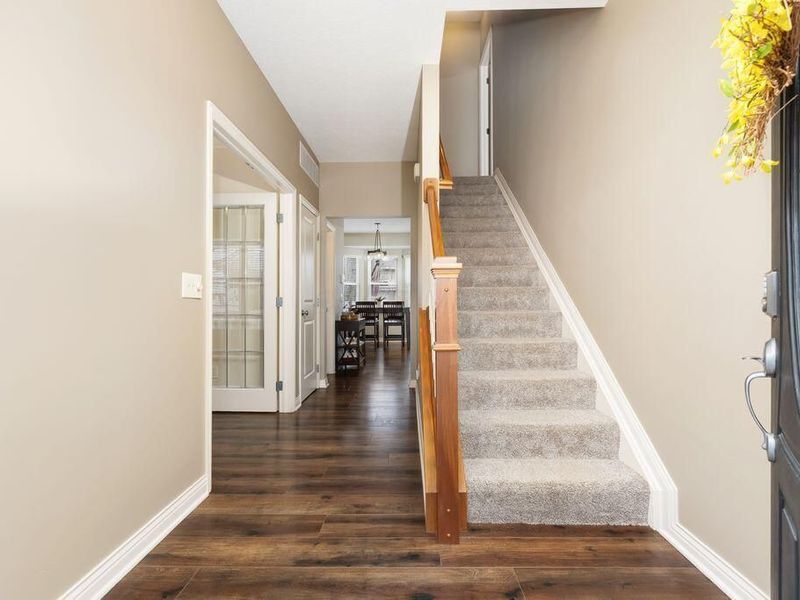 5953 Seager Drive, Westerville, OH 43081 Photo 4