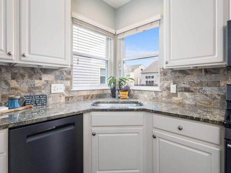 5953 Seager Drive, Westerville, OH 43081 Photo 9