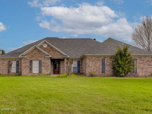 33 Birkdale Circle, Vicksburg, MS 39183