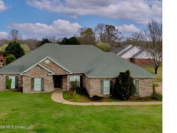33 Birkdale Circle, Vicksburg, MS 39183