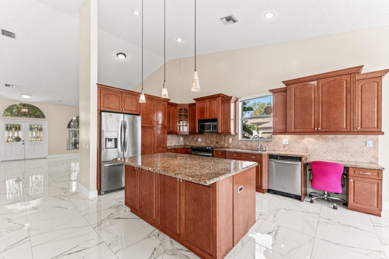 5872 NW 73rd Court, Parkland, FL 33067 Photo