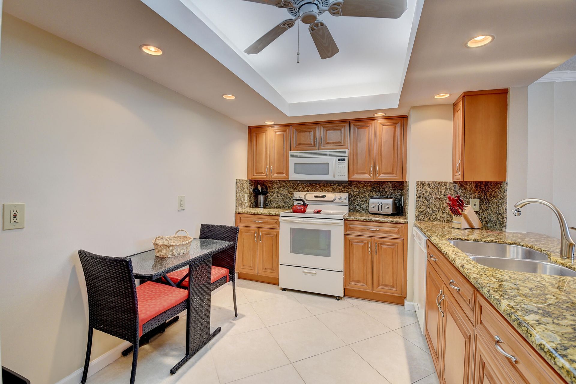 4748 S Ocean Boulevard, Unit 203, Highland Beach, FL 33487 Photo