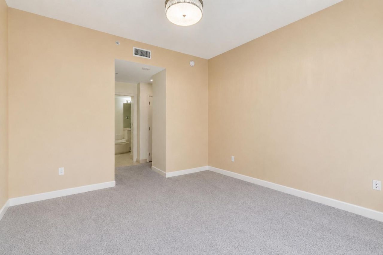 801 S Olive Avenue, Unit 1515, West Palm Beach, FL 33401 Photo