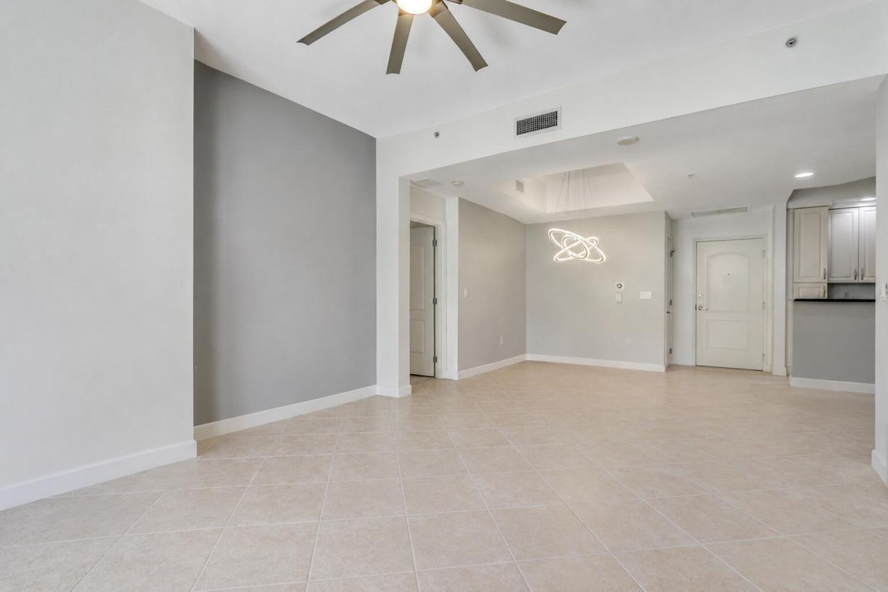 801 S Olive Avenue, Unit 1515, West Palm Beach, FL 33401 Photo