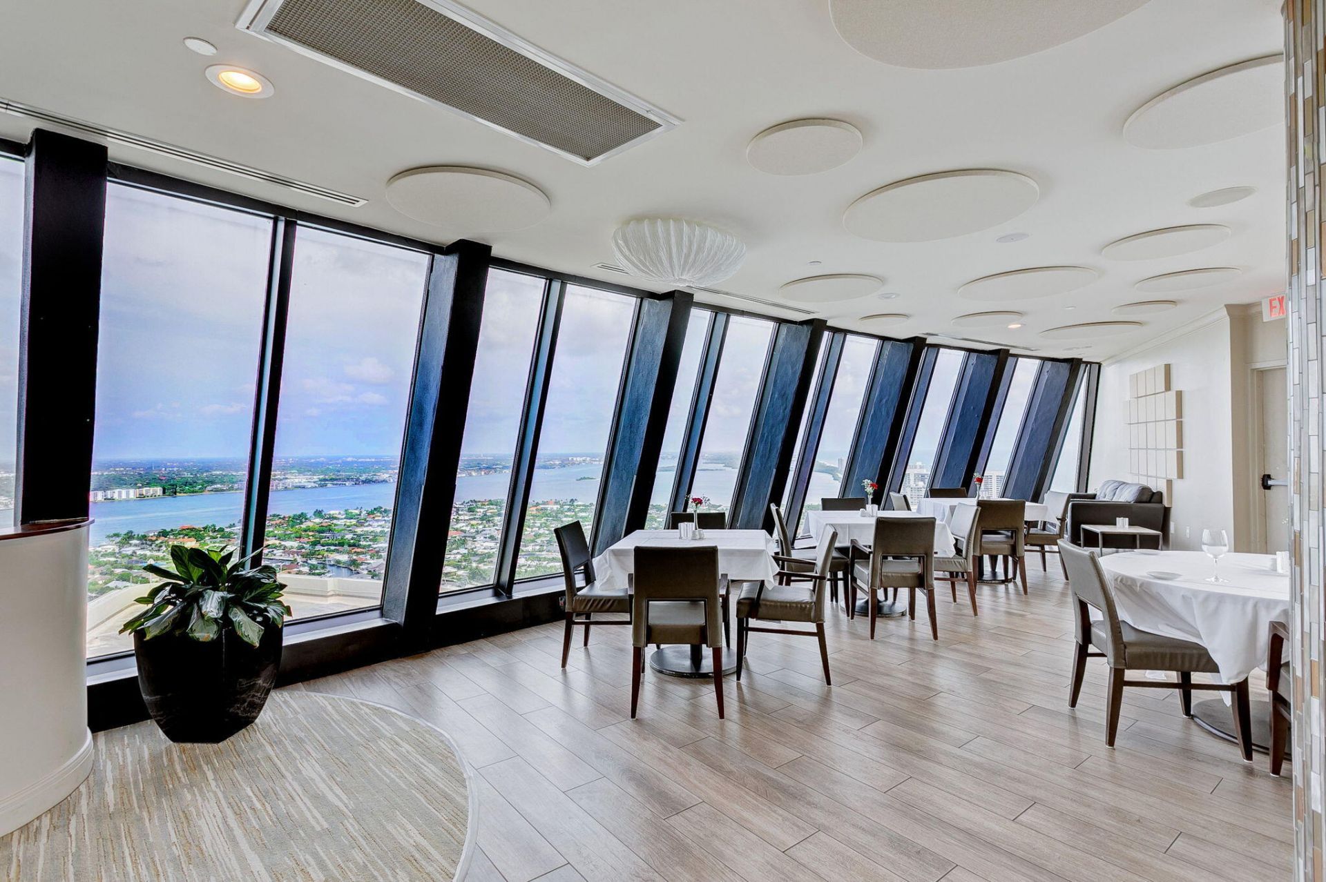 3000 N Ocean Drive, Riviera Beach, FL 33404 Photo