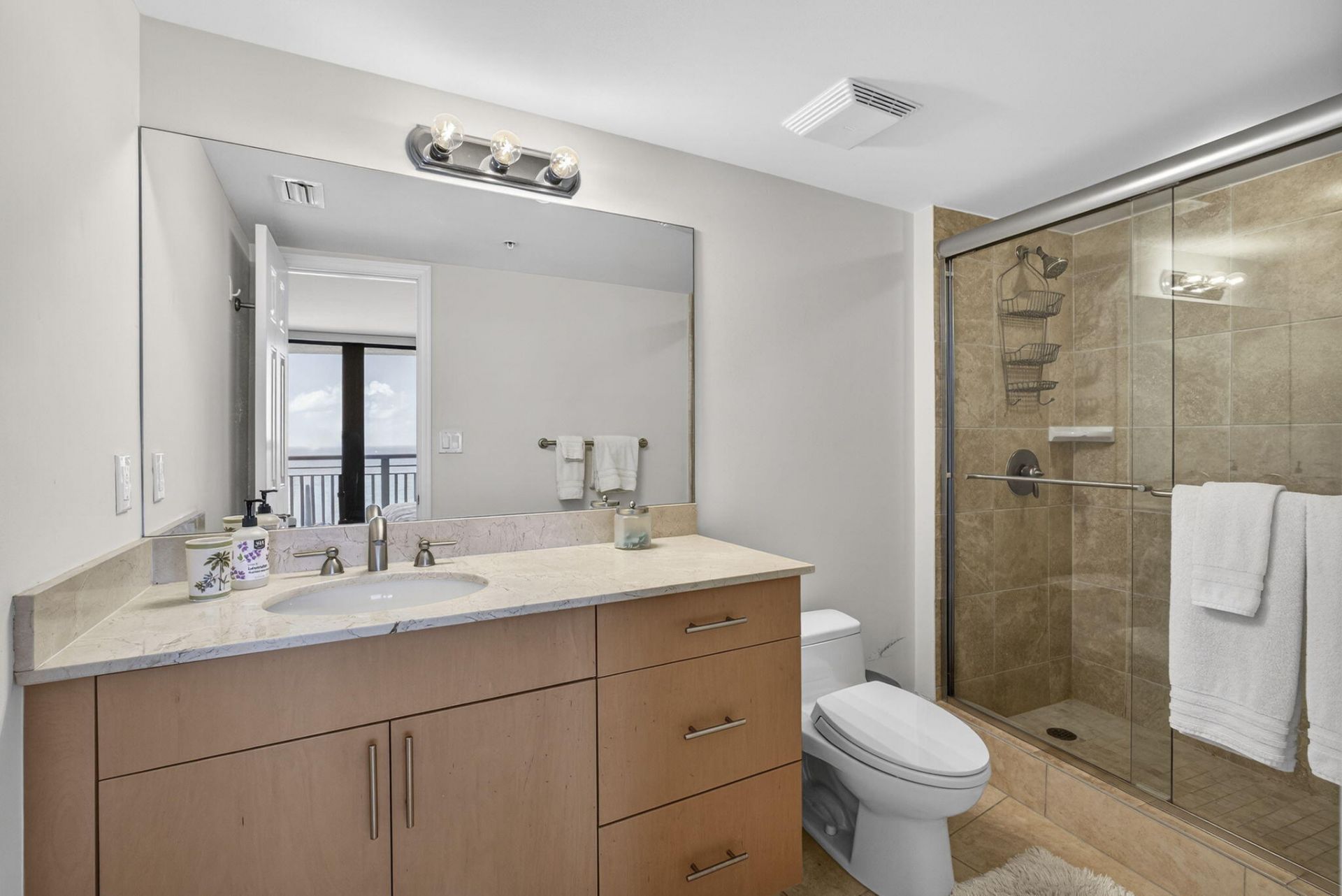 3000 N Ocean Drive, Riviera Beach, FL 33404 Photo