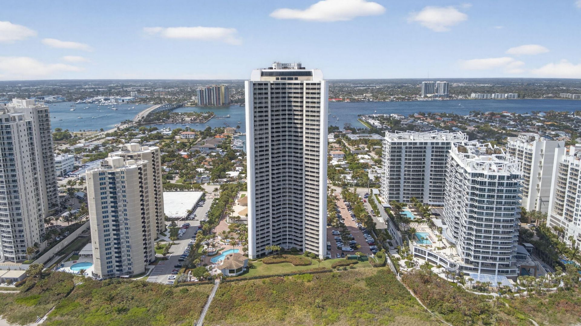 3000 N Ocean Drive, Riviera Beach, FL 33404 Photo