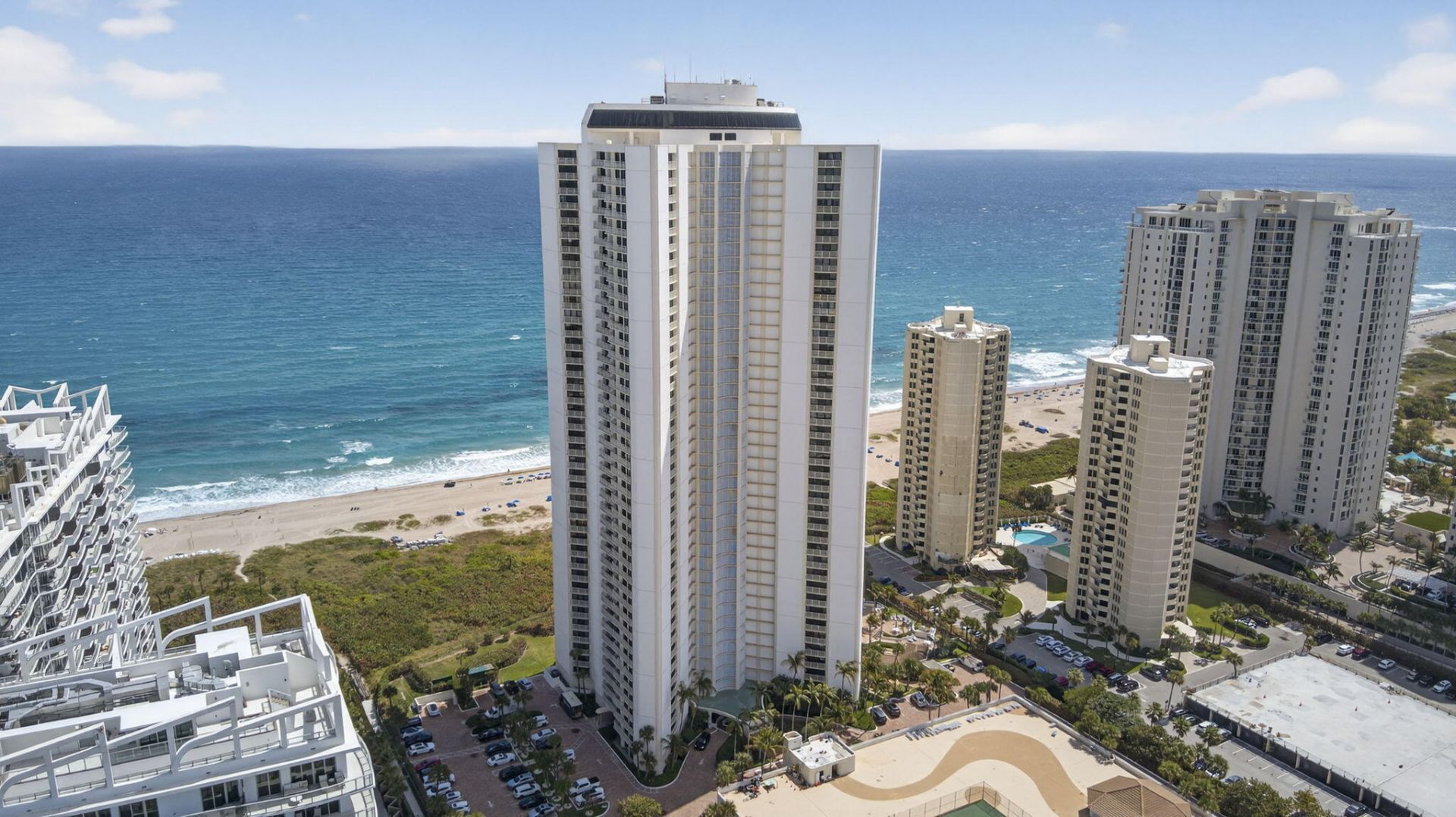 3000 N Ocean Drive, Riviera Beach, FL 33404 Photo