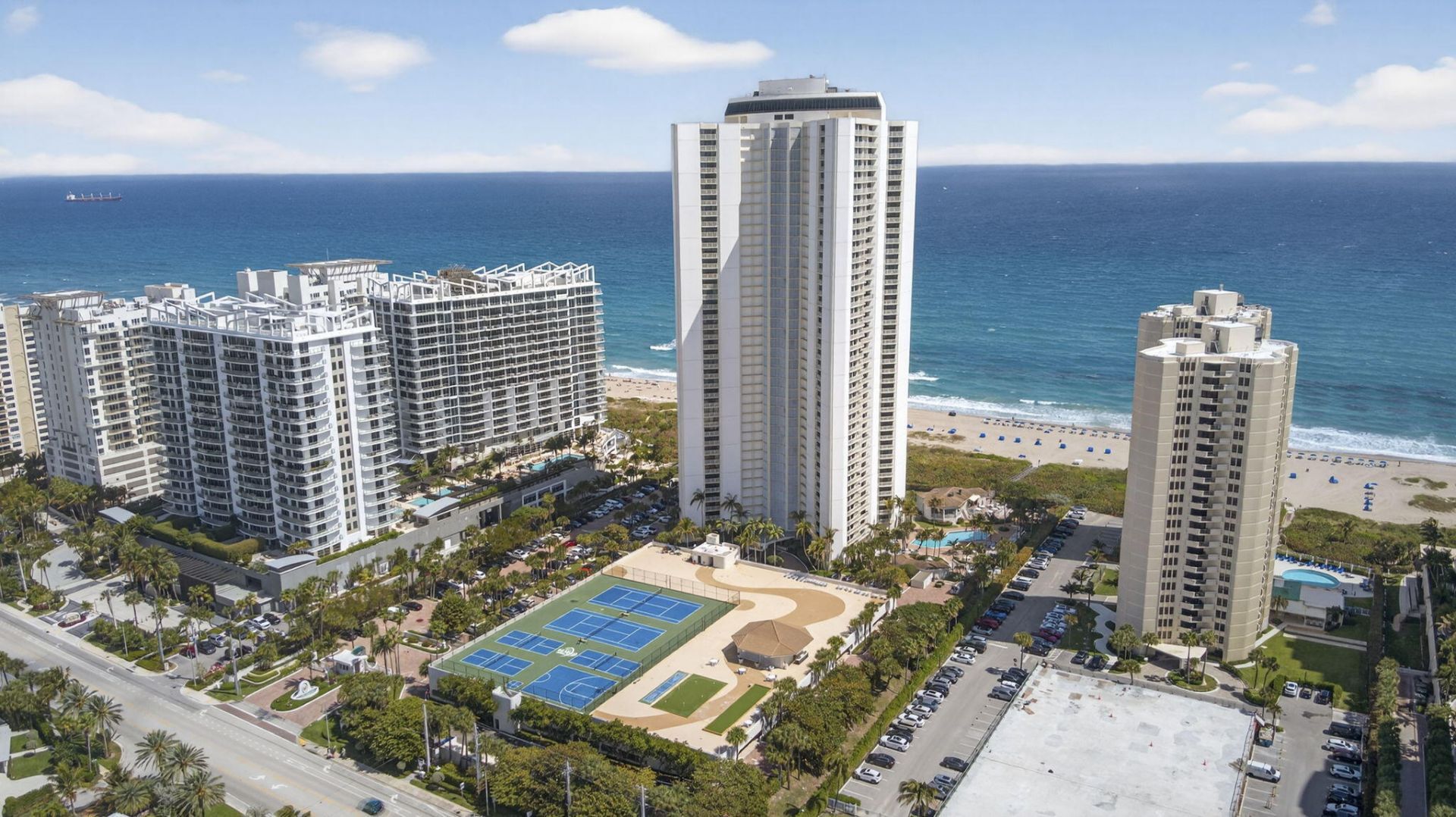 3000 N Ocean Drive, Riviera Beach, FL 33404 Photo