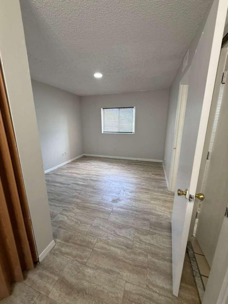 3610 N 56th Avenue, Unit 205, Hollywood, FL 33021 Photo