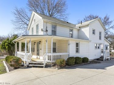 85 Maple Drive, Hudson, OH 44236