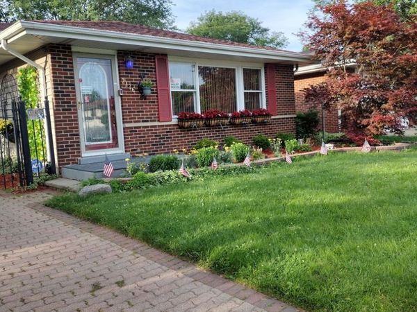 2176 N Westmoreland Drive , Palatine, IL 60074