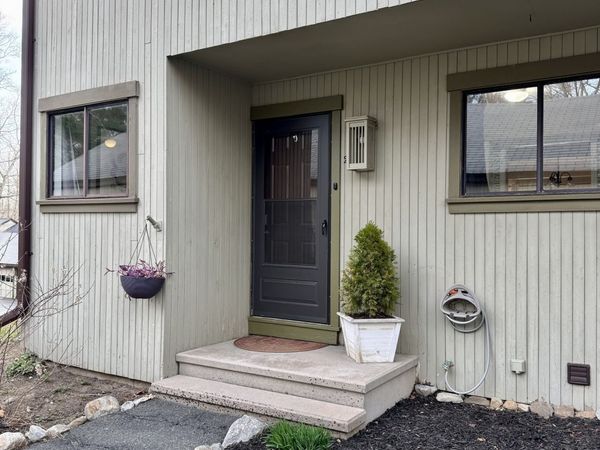 24 Fox, Unit 24, Woodbury, CT 06798