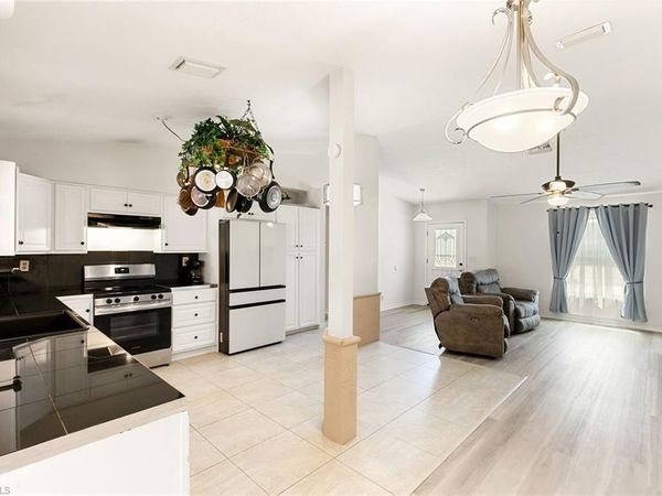 10901 Tangelo TER, BONITA SPRINGS, FL 34135