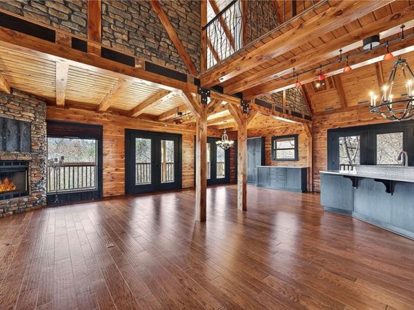 8379 Chestnut Drive, Rogers, AR 72756