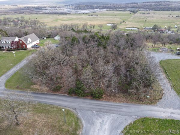 Dianna Boulevard, Hartshorne, OK 74547