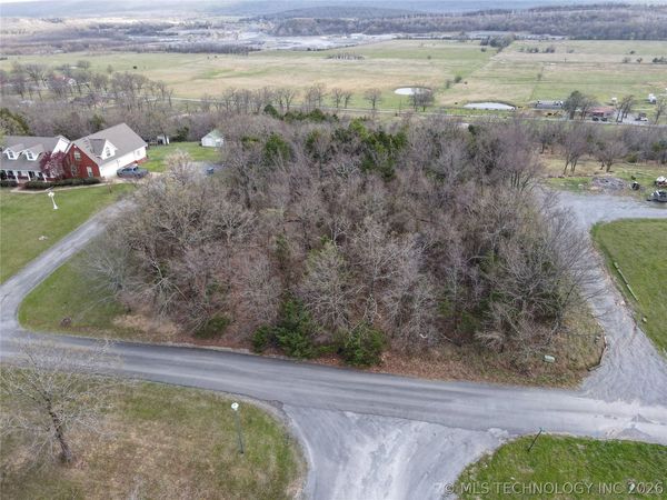 Dianna Boulevard , Hartshorne, OK 74547