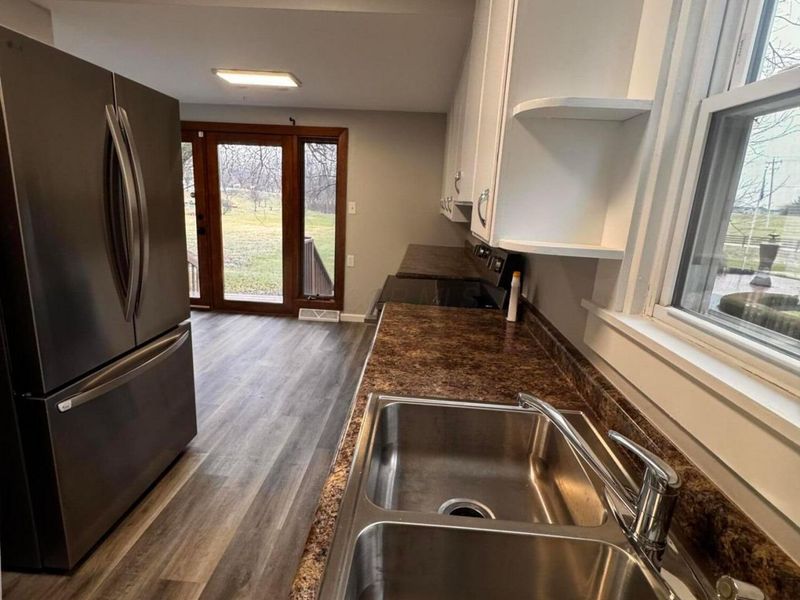 79 W Cherry Street, Sunbury, OH 43074 Photo 4