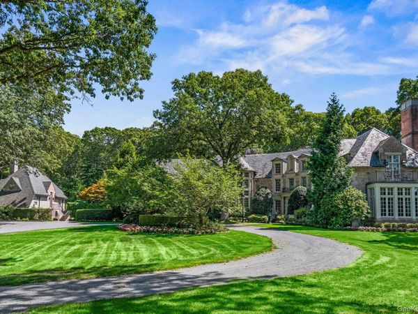 4 Red Fox Lane , Upper Brookville, NY 11545