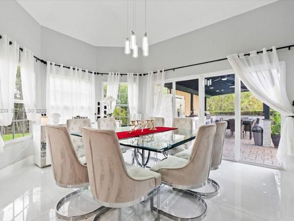 6313 NW 75th Way , Parkland, FL 33067