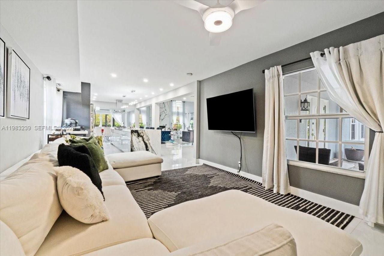 6313 NW 75th Way, Parkland, FL 33067 Photo