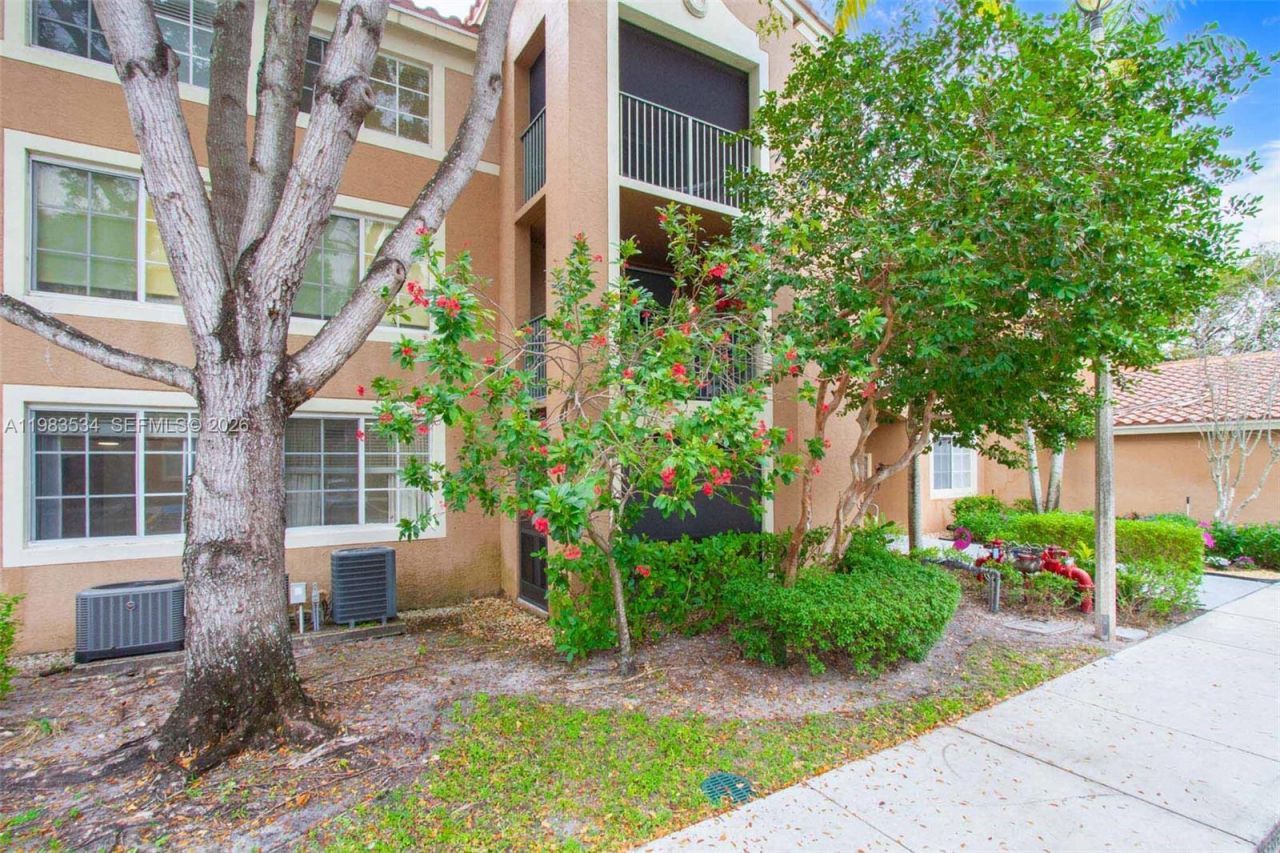 4824 N State Road 7 , Unit 9105, Coconut Creek, FL 33073 Photo