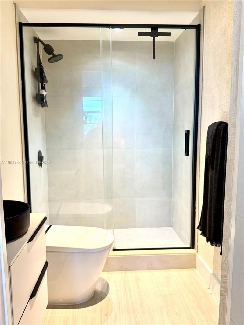 2829 Indian Creek Dr, Unit 603, Miami Beach, FL 33140 Photo