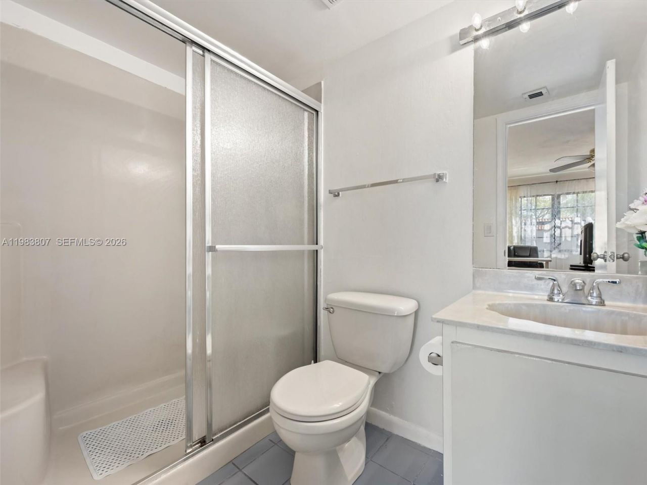 9445 NW 42nd St, Sunrise, FL 33351 Photo