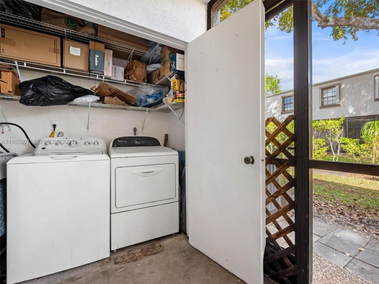 9445 NW 42nd St, Sunrise, FL 33351 Photo