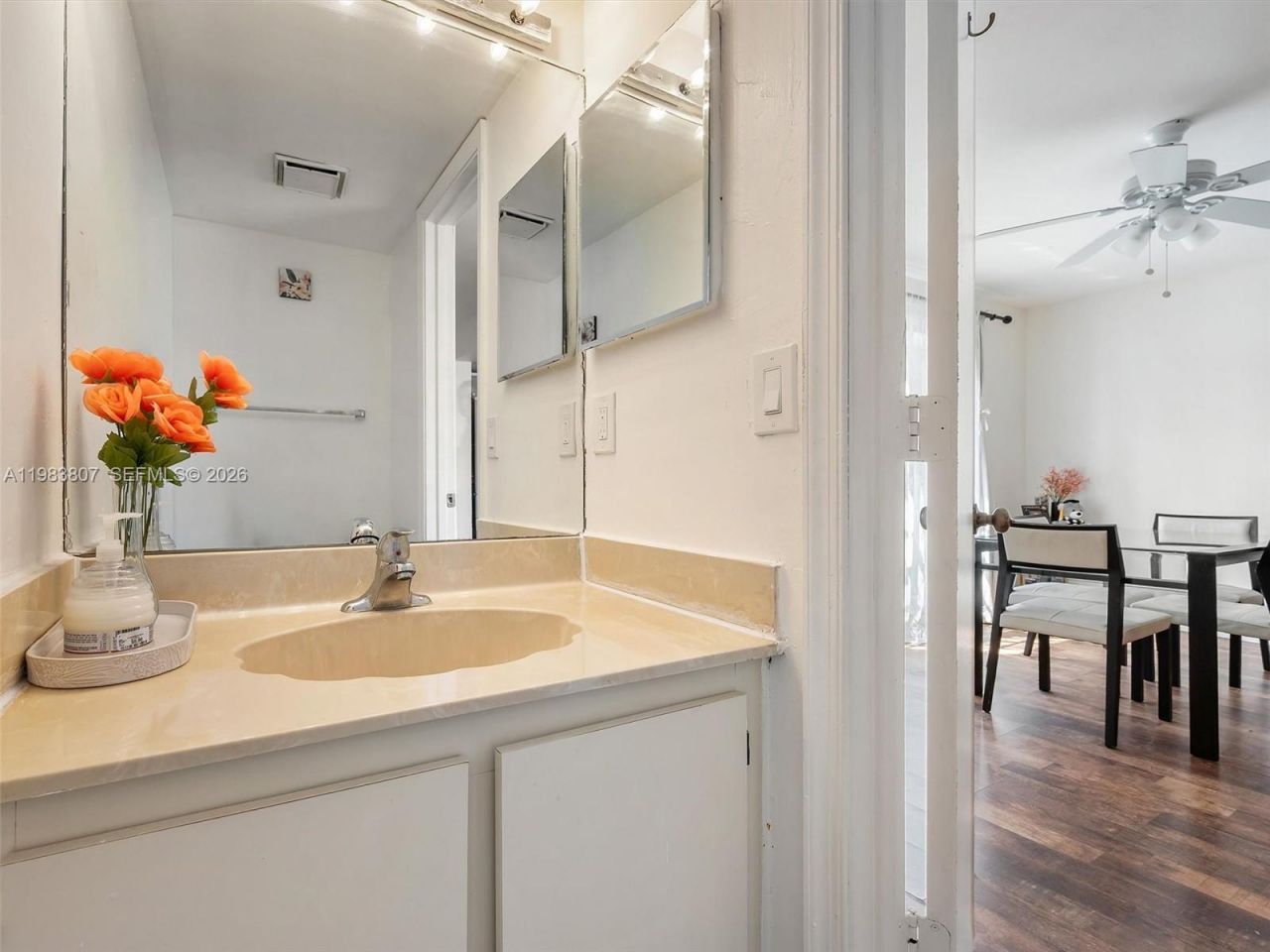 9445 NW 42nd St, Sunrise, FL 33351 Photo