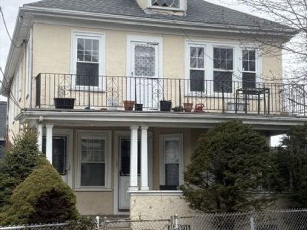 138 North St, Somerville, MA 02144