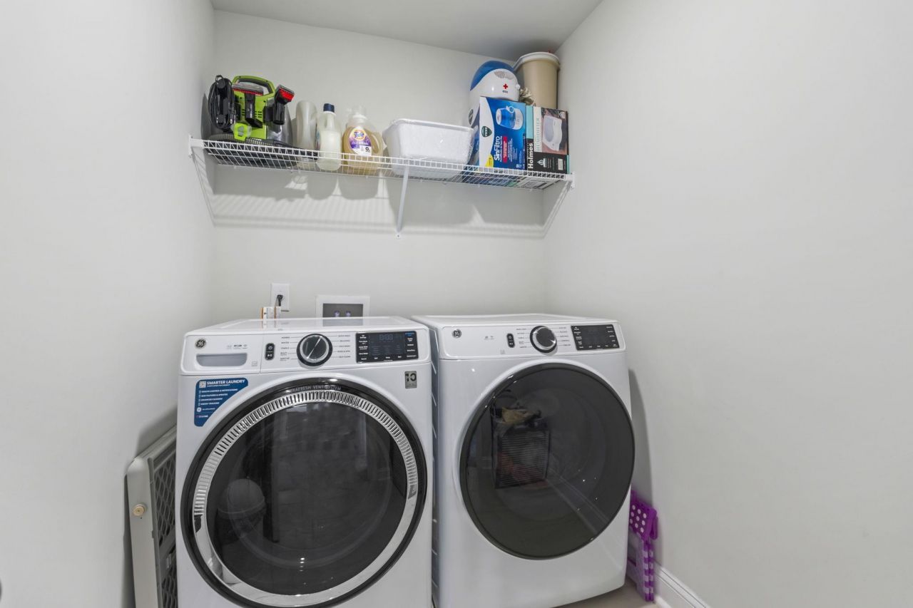 995 Desert Wheatgrass Dr. Photo 16