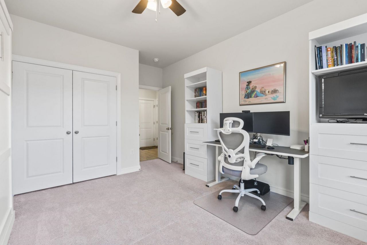 995 Desert Wheatgrass Dr. Photo 31