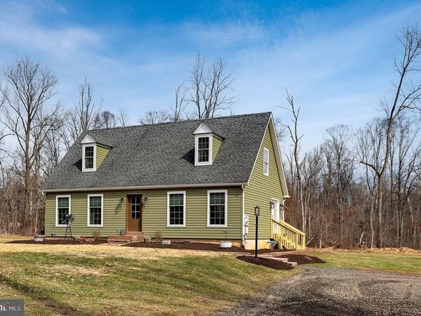 1417 RICHLANDTOWN PIKE , QUAKERTOWN, PA 18951