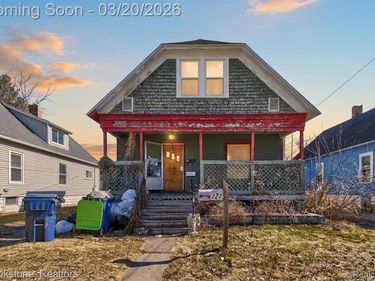 222 N Grant Street, Bay City, MI 48708