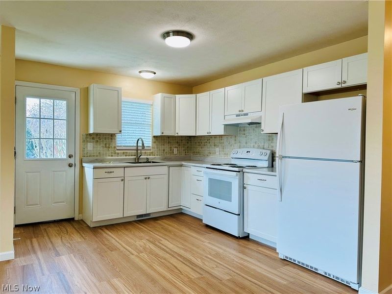 4913 Dunsmore Avenue, Ashtabula, OH 44004 Photo 10