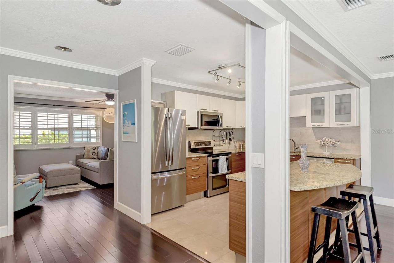 1894 Loma Linda Street, Sarasota, FL 34239 Photo