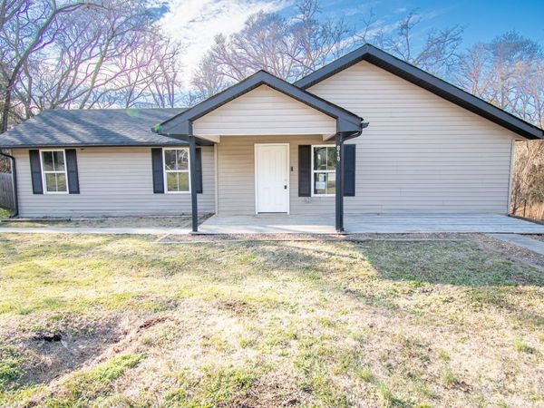 810 Central Ave , Clarksville, TN 37040