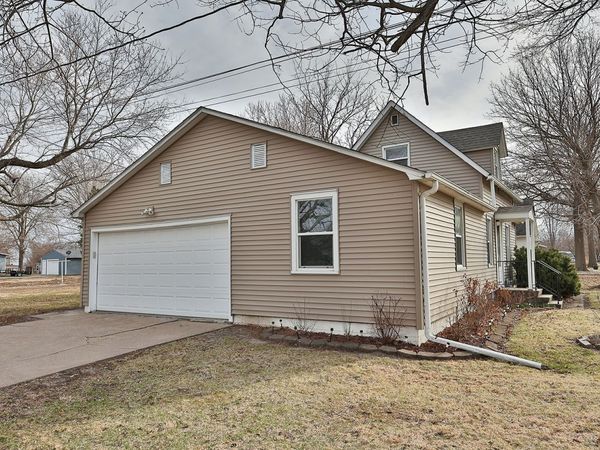 109 W Walnut Street, New Sharon, IA 50207