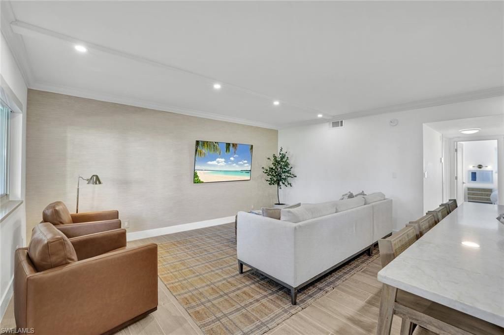 1100 Gulf Shore Blvd N, Unit 103, Naples, FL 34102 Photo