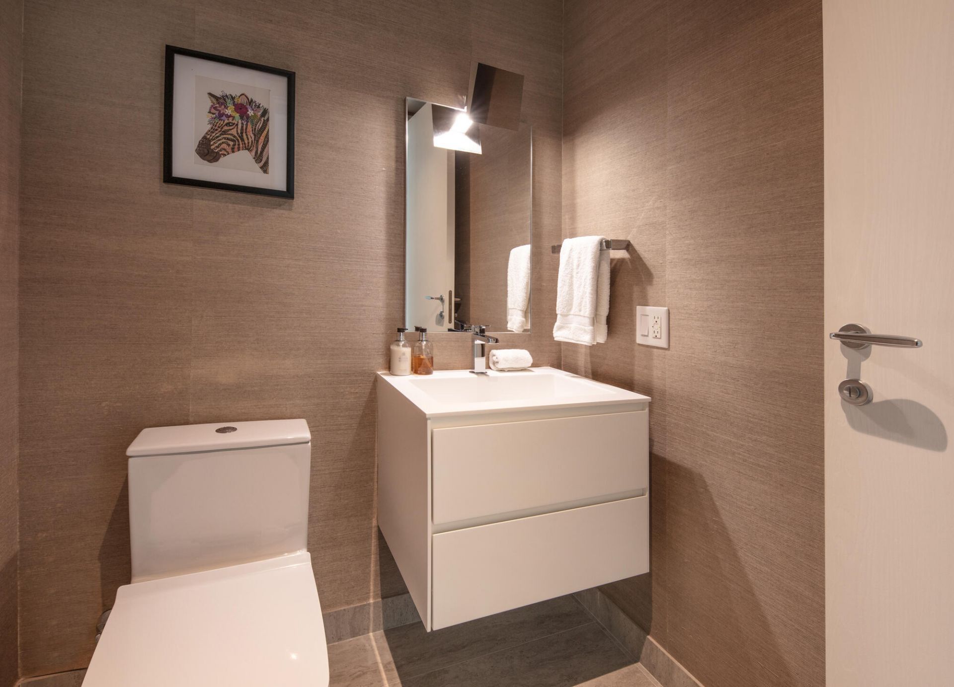 353 Sunset Drive, Unit 202, Fort Lauderdale, FL 33301 Photo