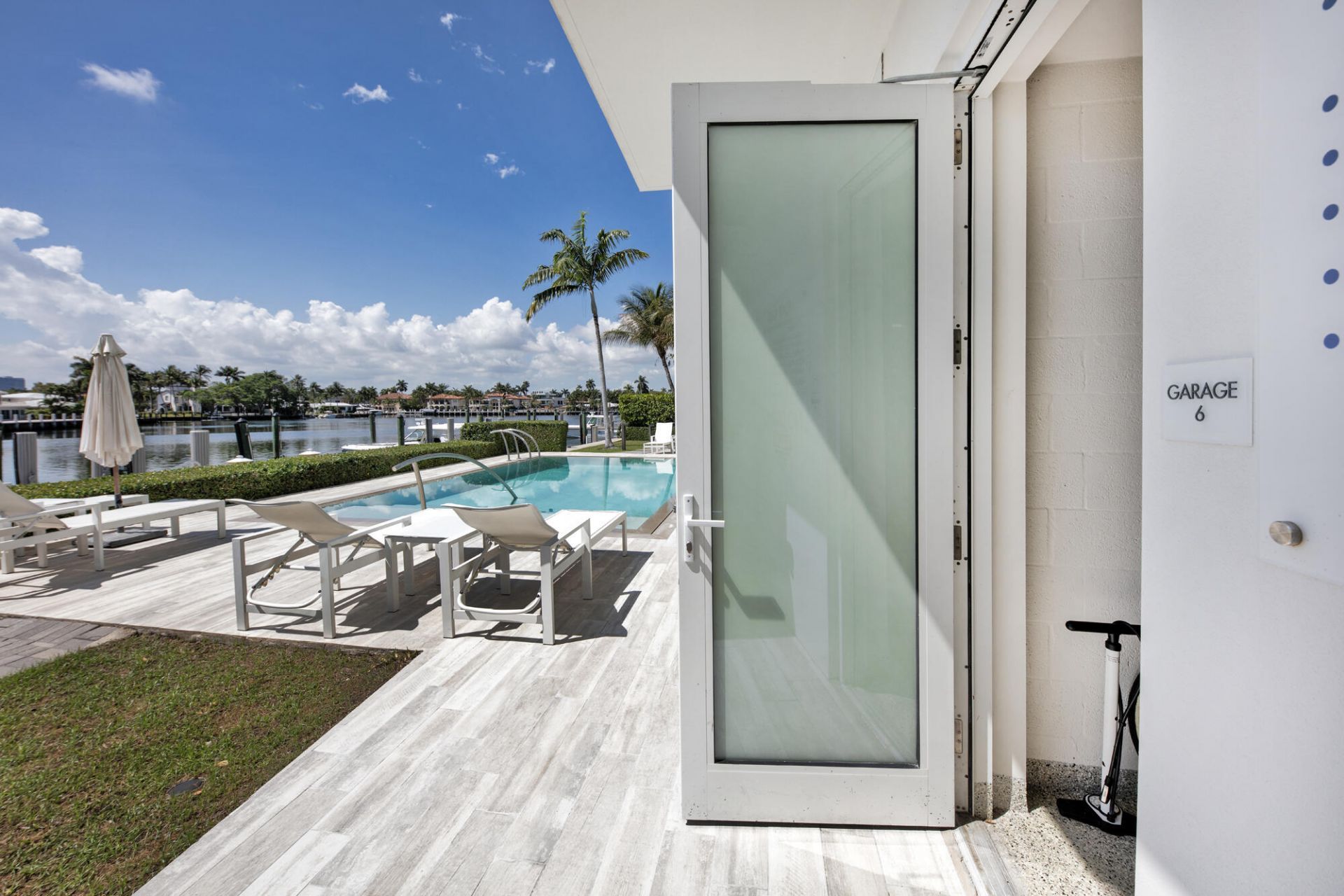 353 Sunset Drive, Unit 202, Fort Lauderdale, FL 33301 Photo