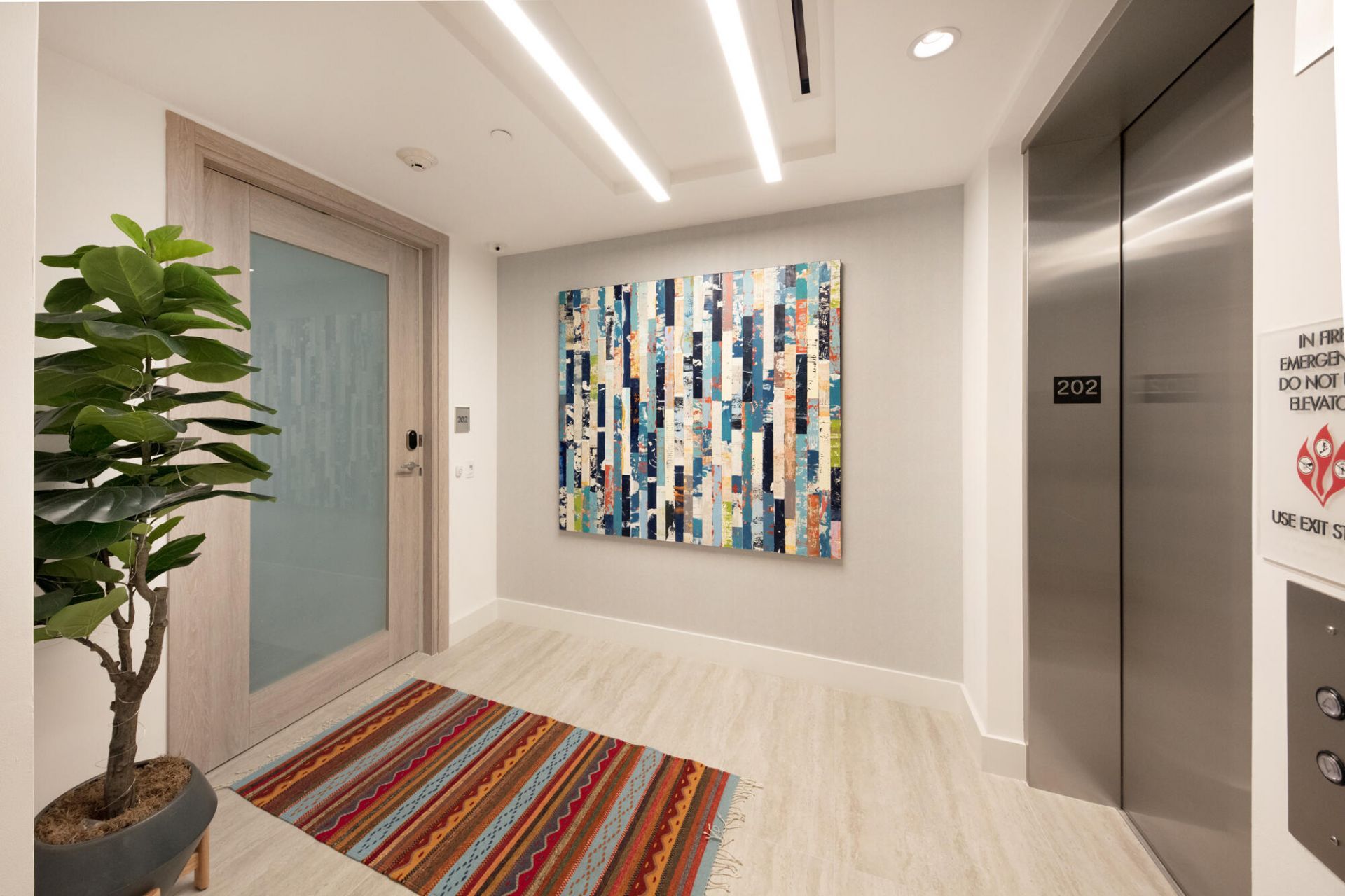 353 Sunset Drive, Unit 202, Fort Lauderdale, FL 33301 Photo