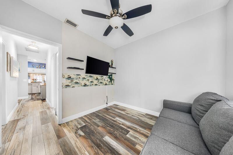 200 E Hemingway Circle, Margate, FL 33063 Photo