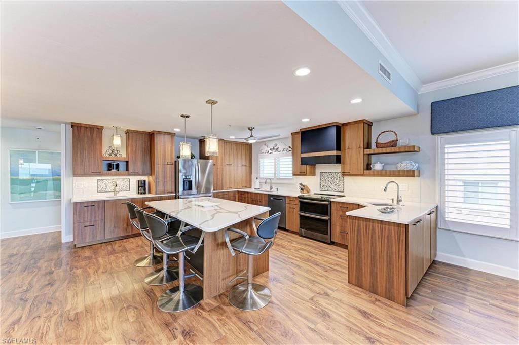 14813 Laguna Dr, Unit 401, Fort Myers, FL 33908 Photo