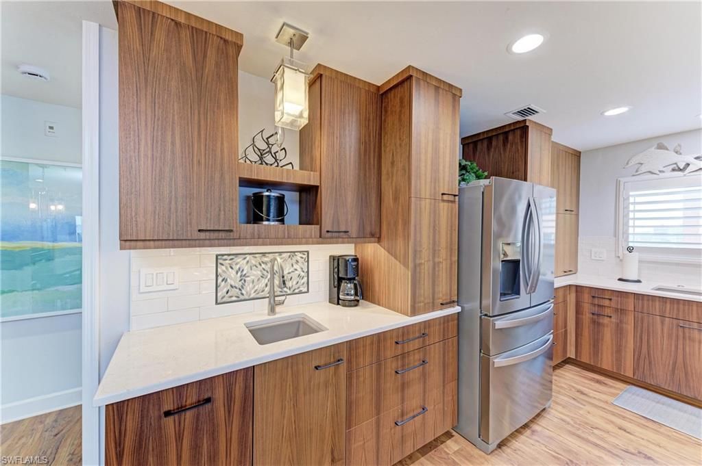 14813 Laguna Dr, Unit 401, Fort Myers, FL 33908 Photo