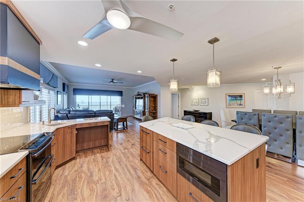14813 Laguna Dr, Unit 401, Fort Myers, FL 33908 Photo